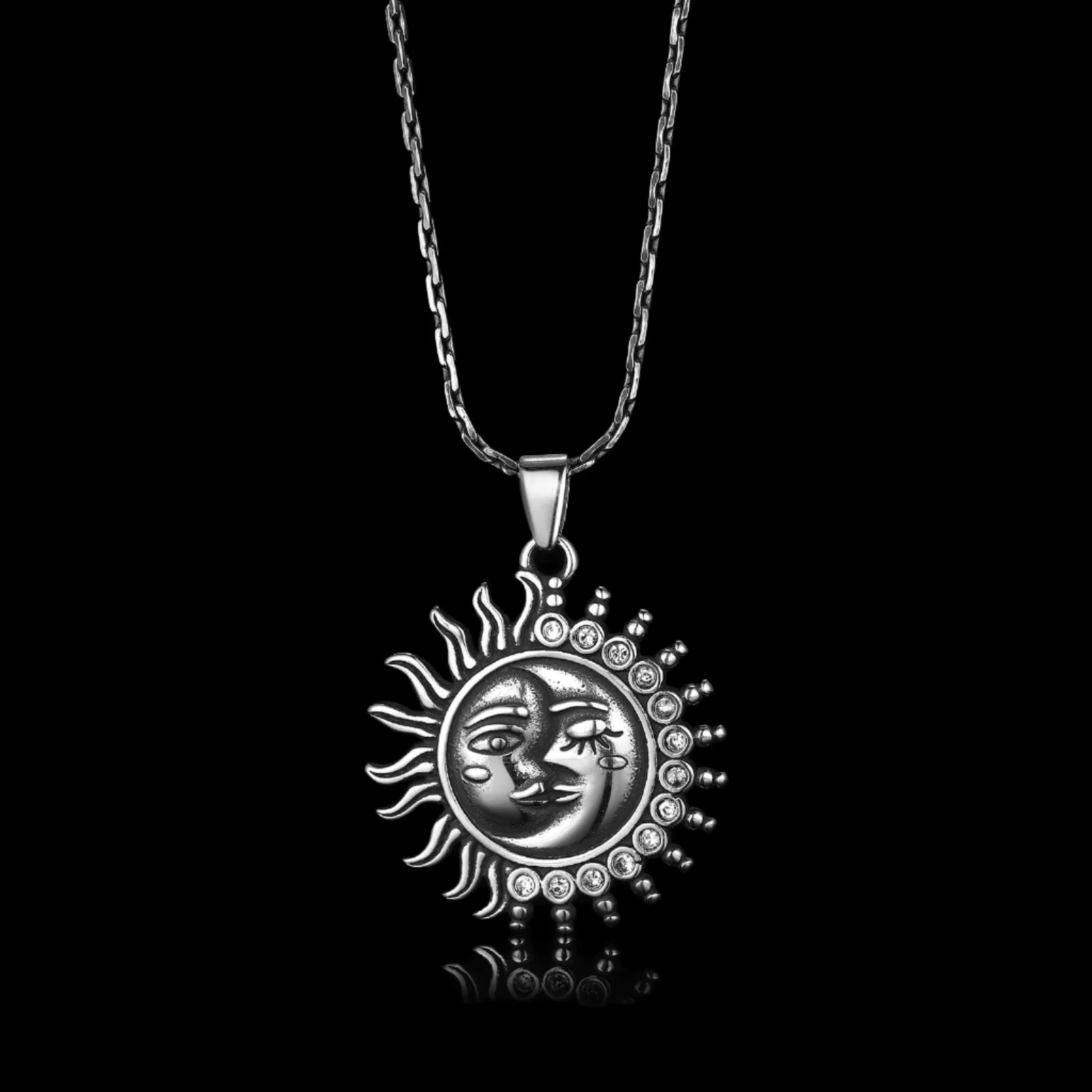 Necklaces & Pendants