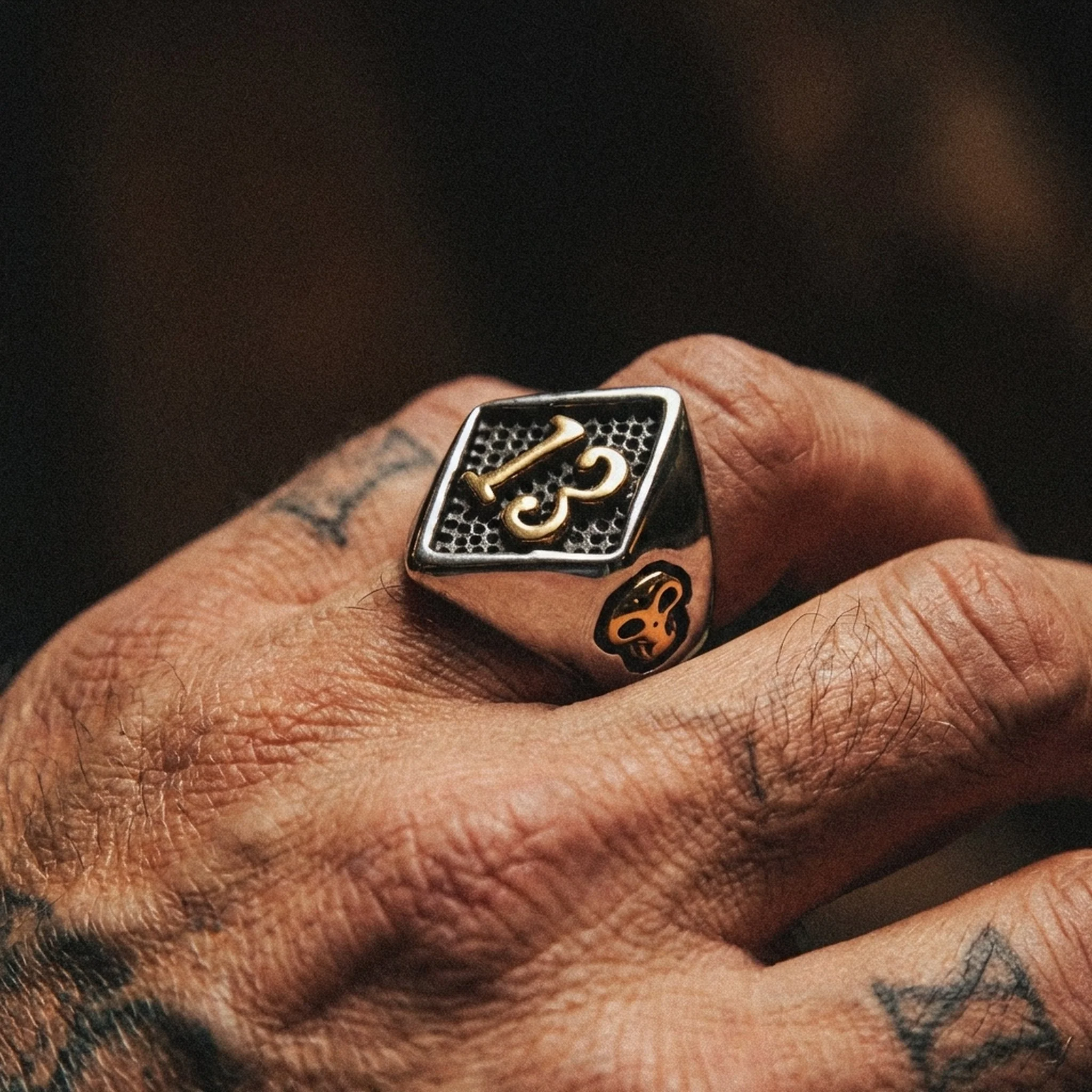LUCKY LUC. - GOLD - Image 2