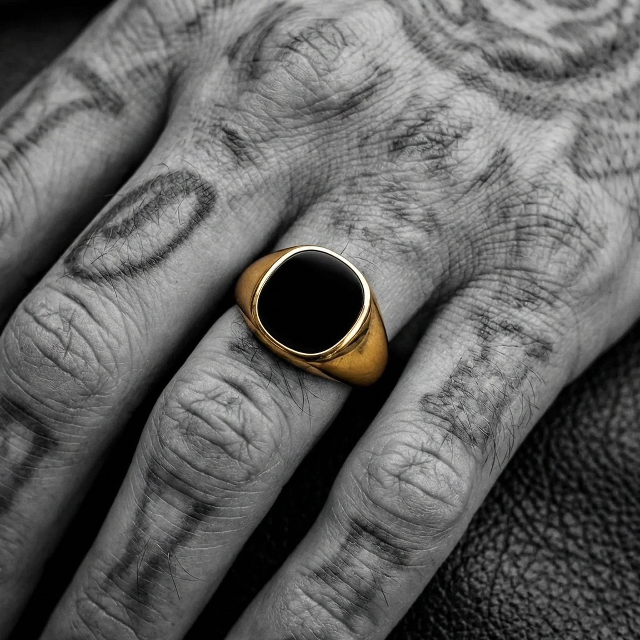 ONYX. - GOLD - Image 2