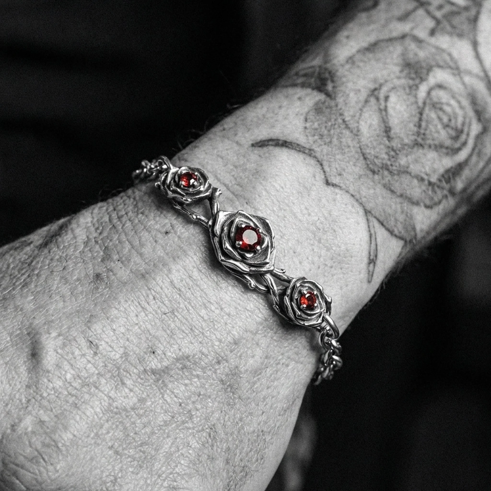 RED ROSES. - 925 STERLING SILVER - Image 4