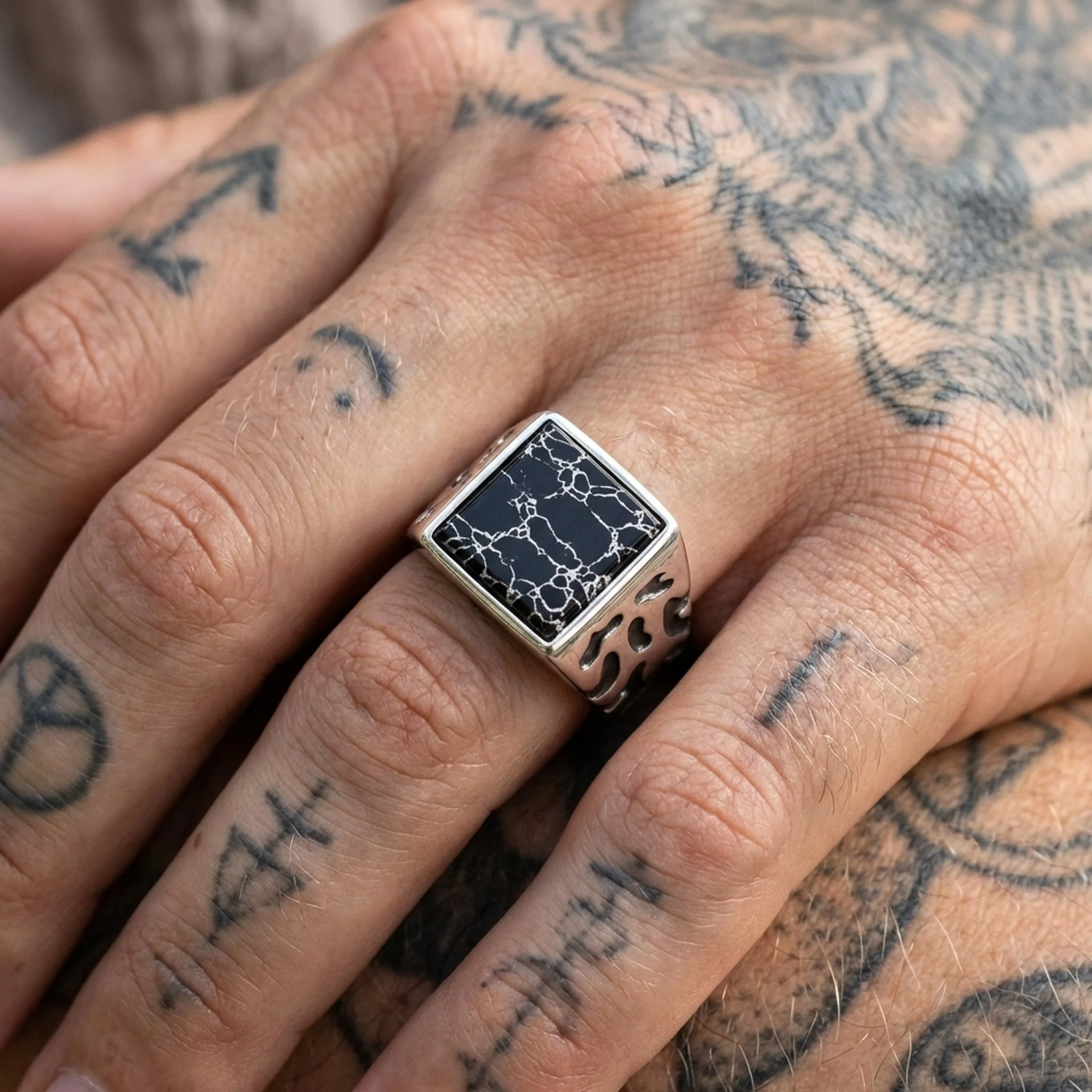 SCRATCHED. - 925 STERLING SILVER - Image 3
