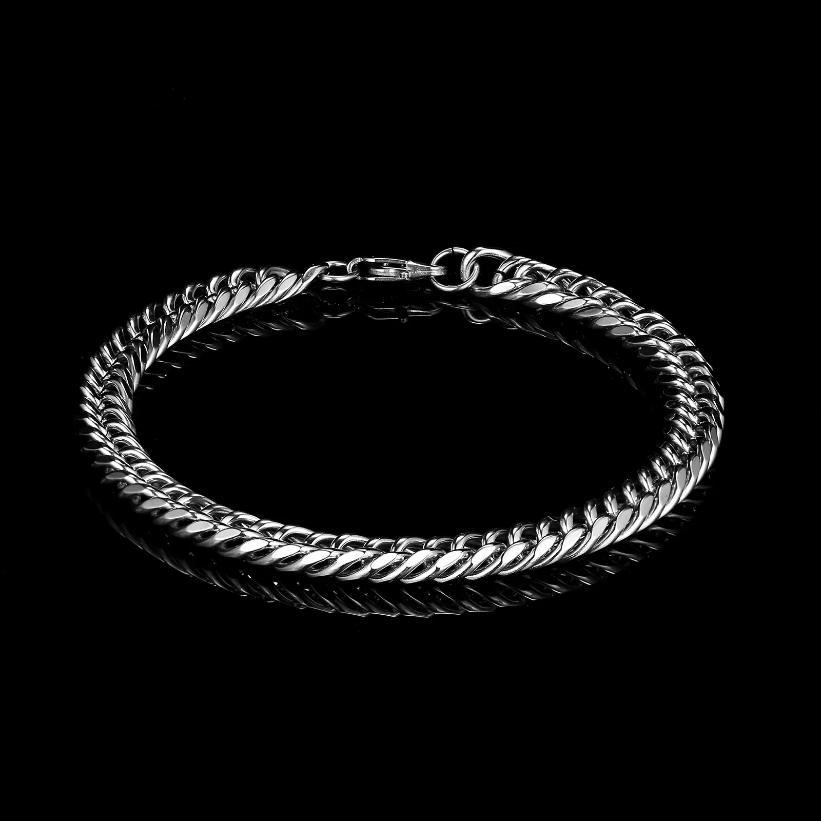 THE CHAIN. - Image 3