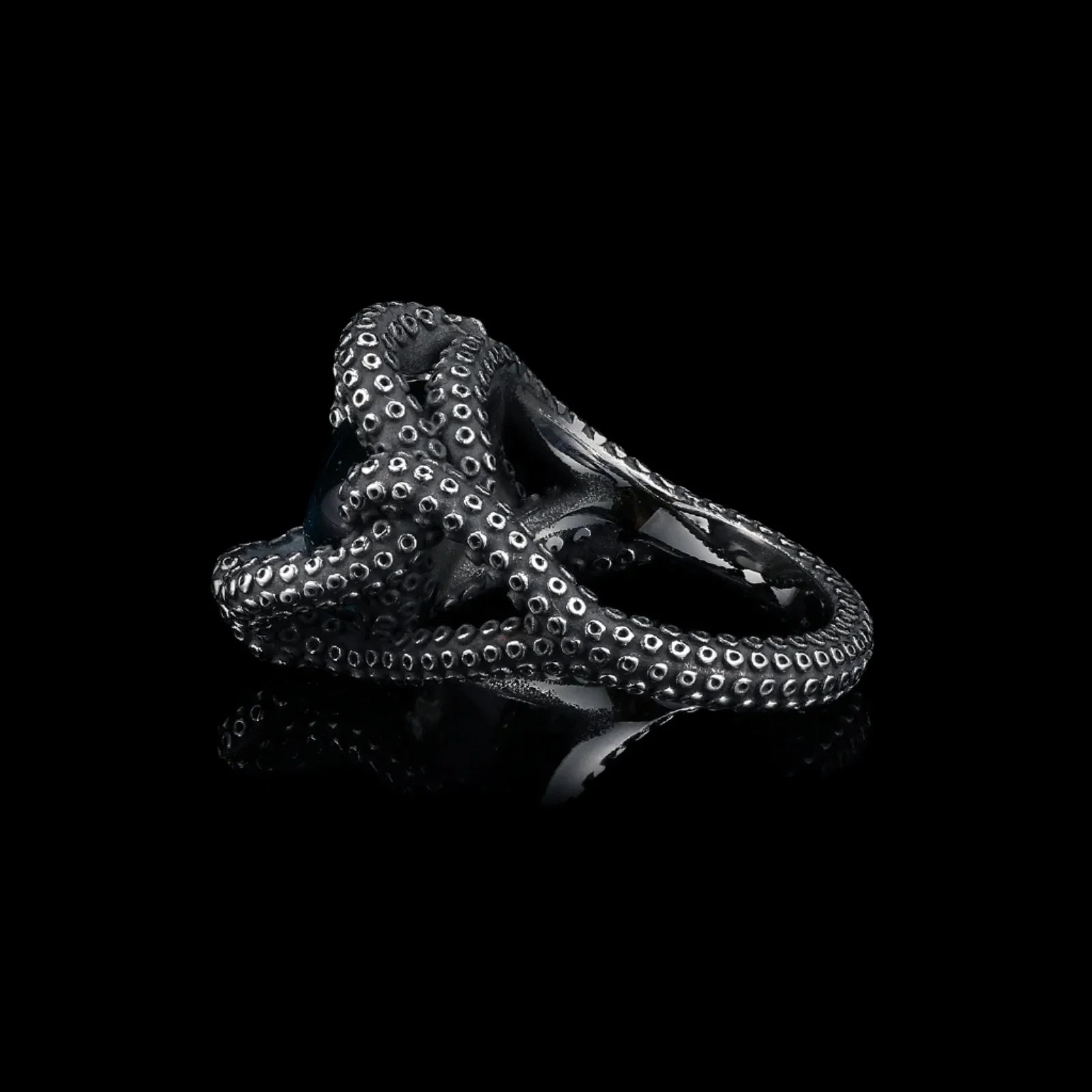 TIDAL EMBRACE. - Image 3